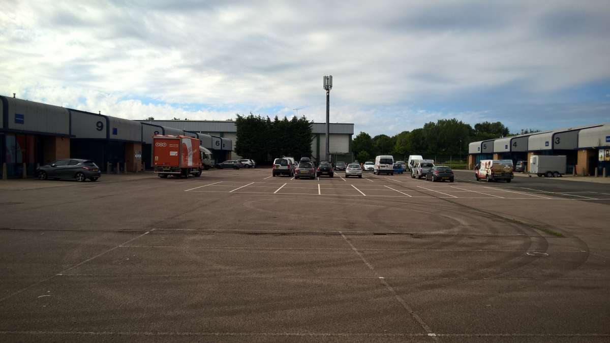 Industrial Unit in Littlehampton - photo 2