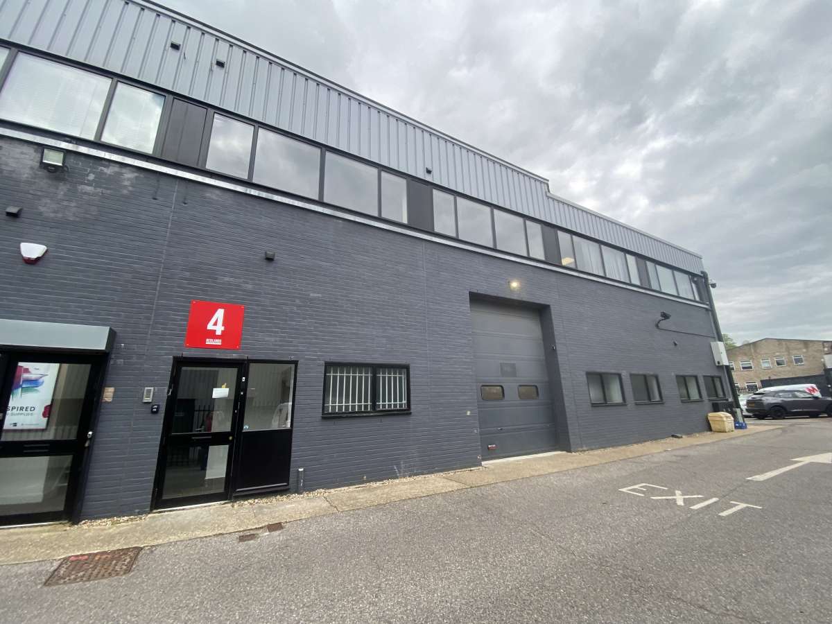 Industrial in Coulsdon