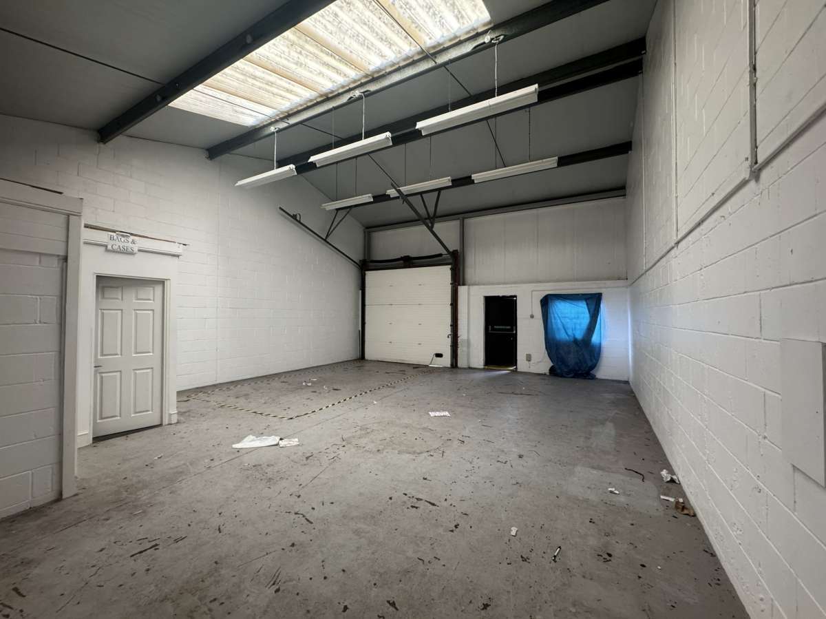 Industrial Unit in Bourne - photo 4