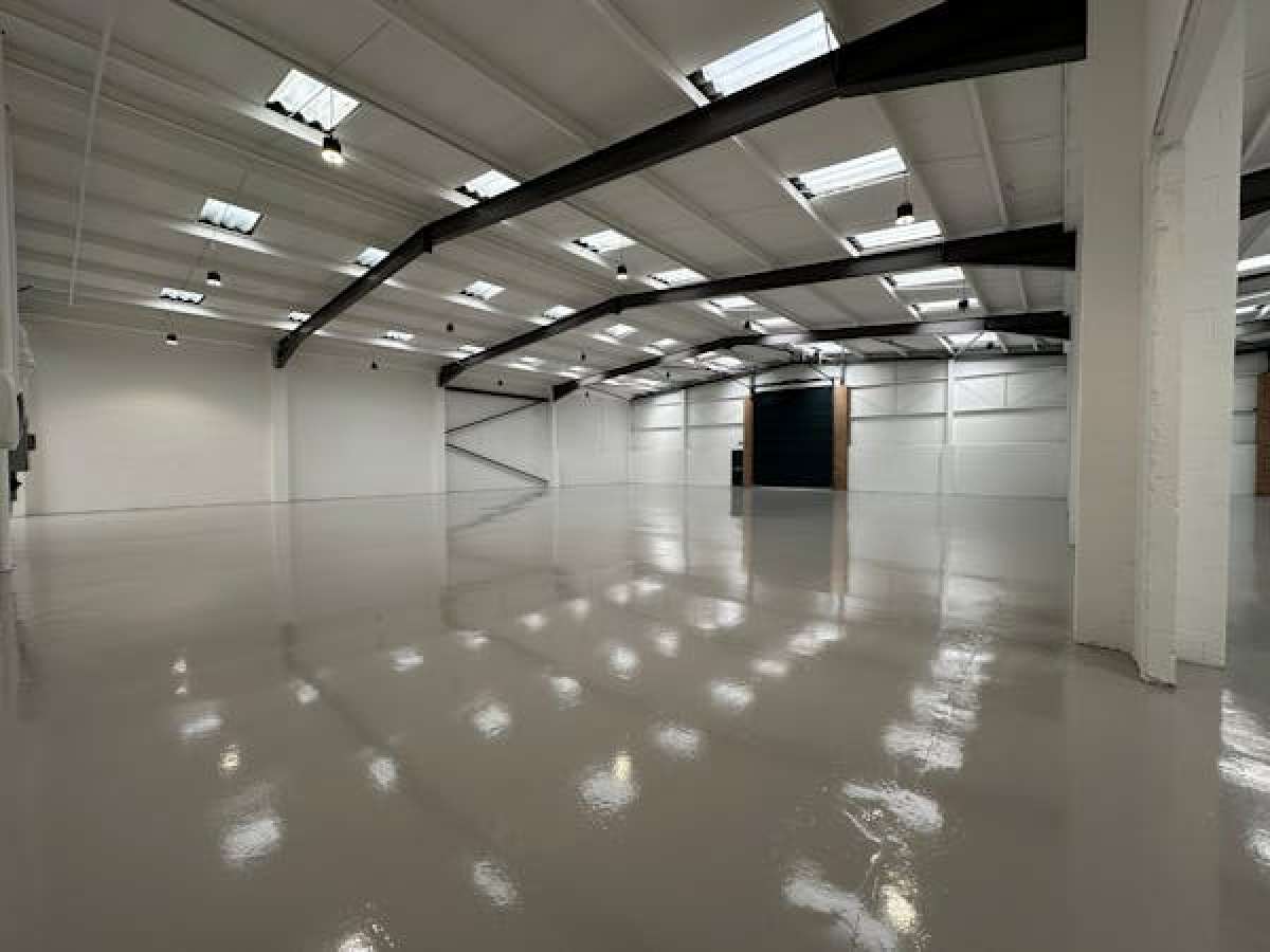 Industrial Unit in Tewkesbury