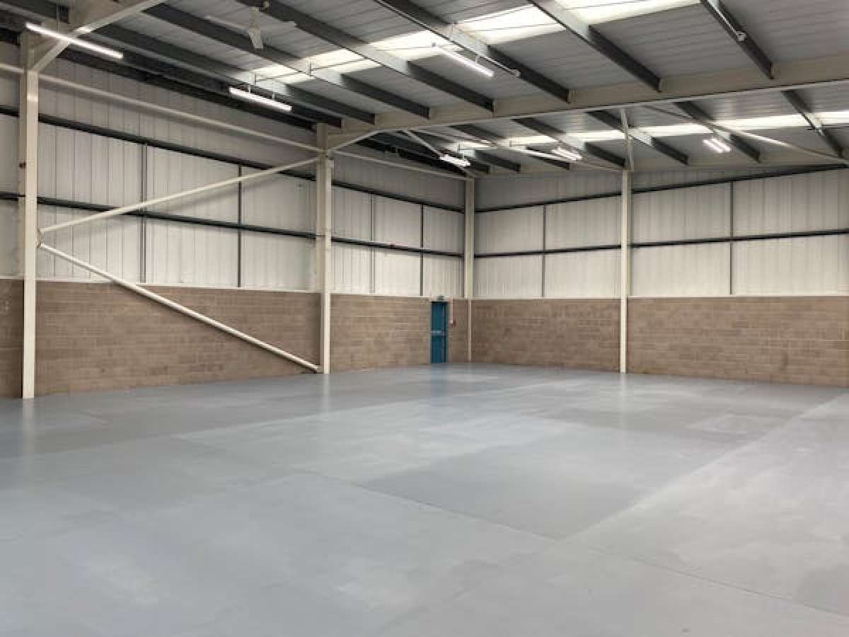 Industrial Unit in Worcester
