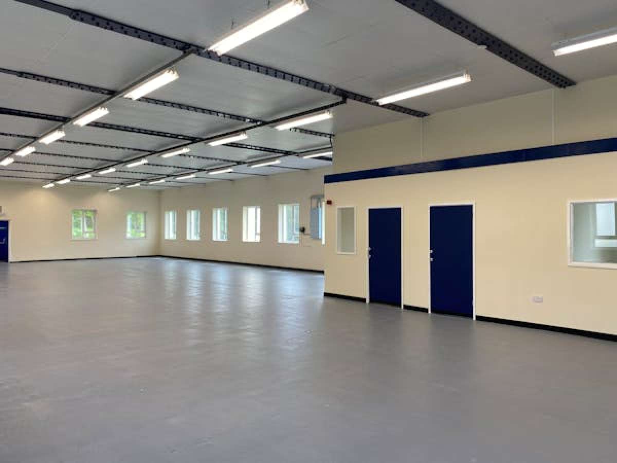 Industrial Unit in Worcester