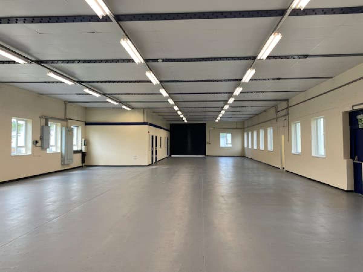 Industrial Unit in Worcester