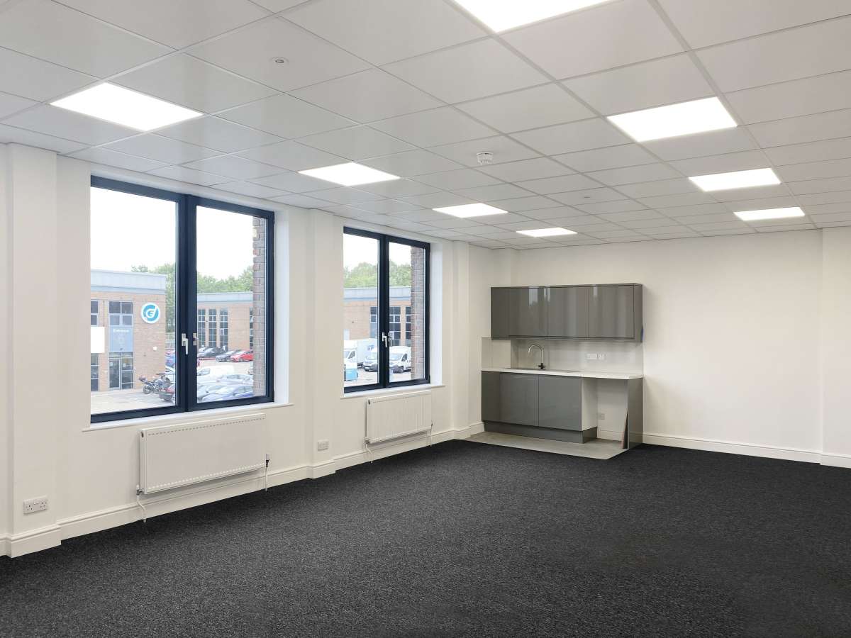 Industrial Unit in Chessington - photo 4