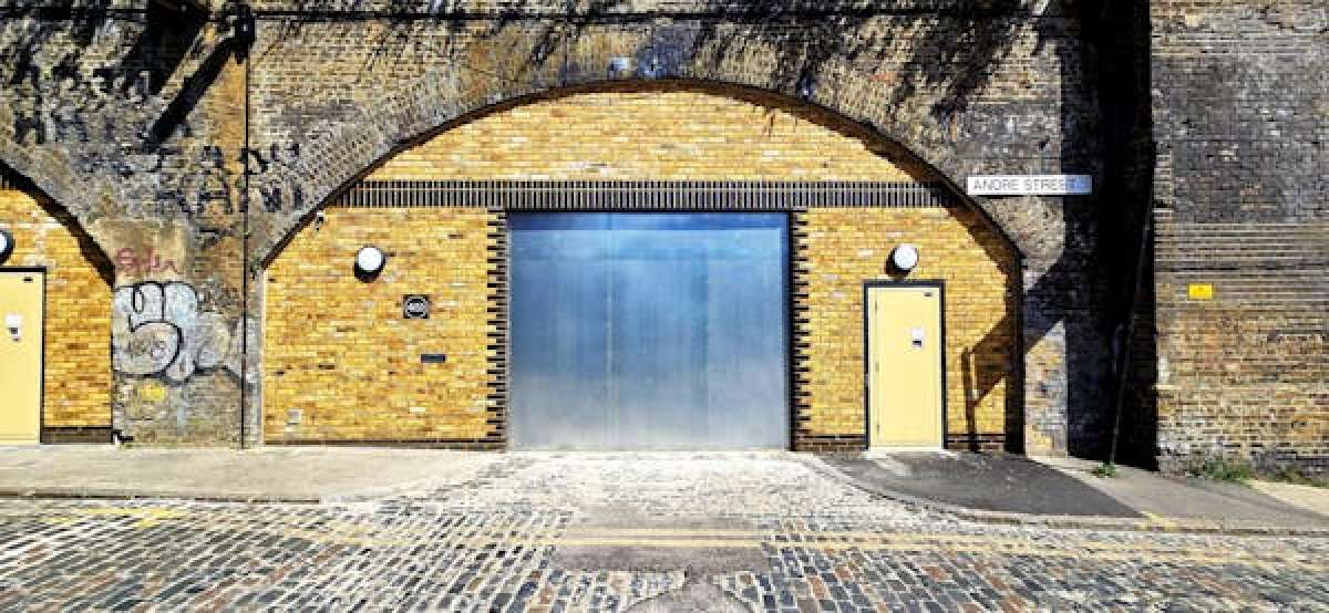 Industrial Unit in London - photo 3