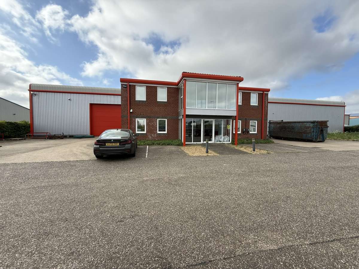 Industrial Unit in Attleborough - photo 2