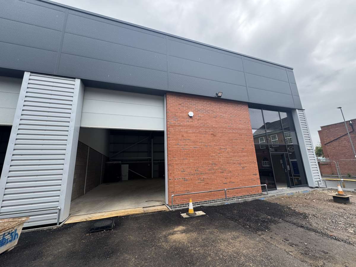 Industrial Unit in Leicester - photo 3