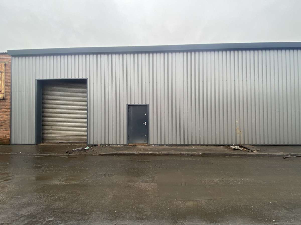 Industrial Unit in Willenhall - photo 2