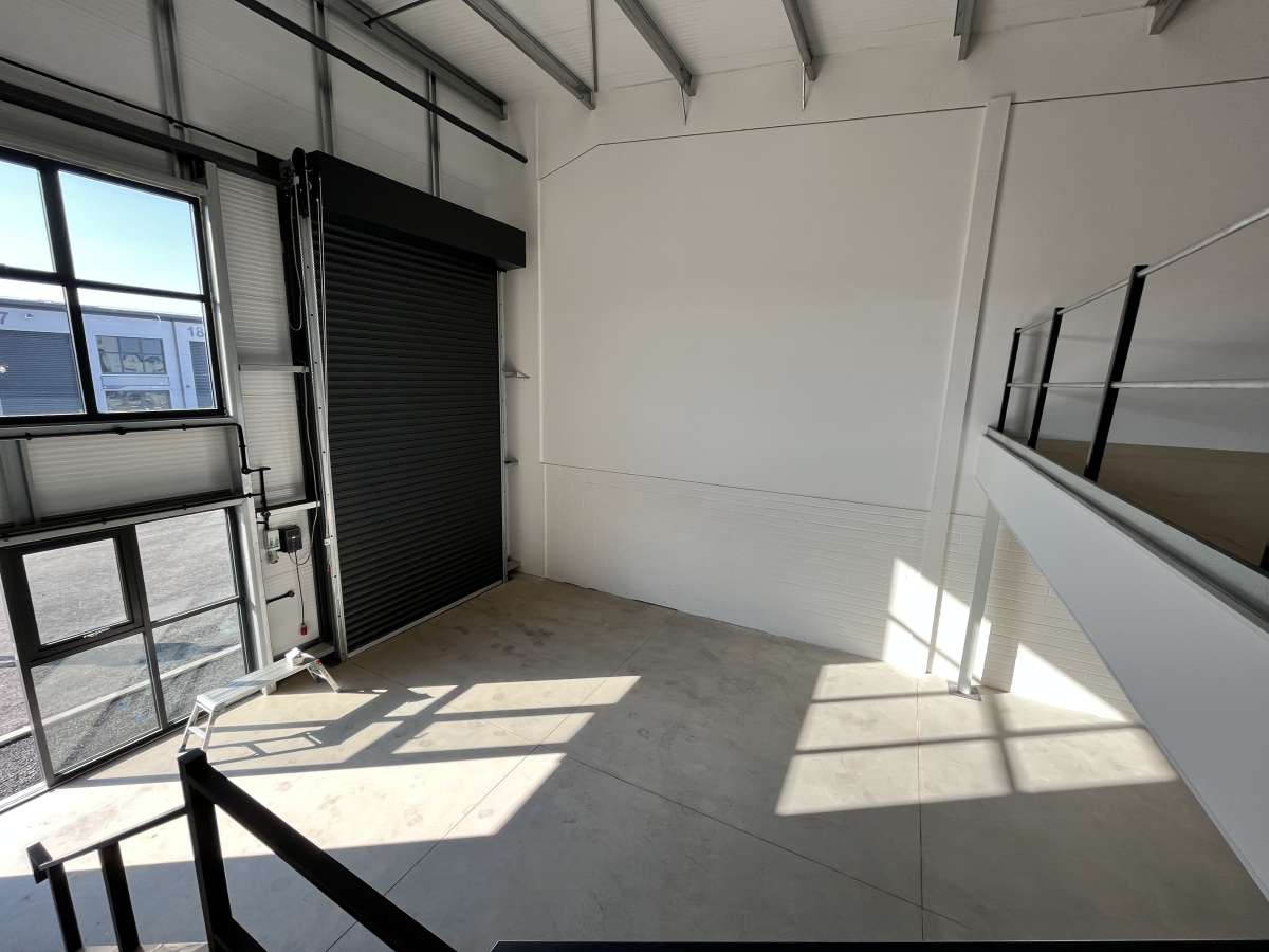 Industrial Unit in Clyst Honiton - photo 3