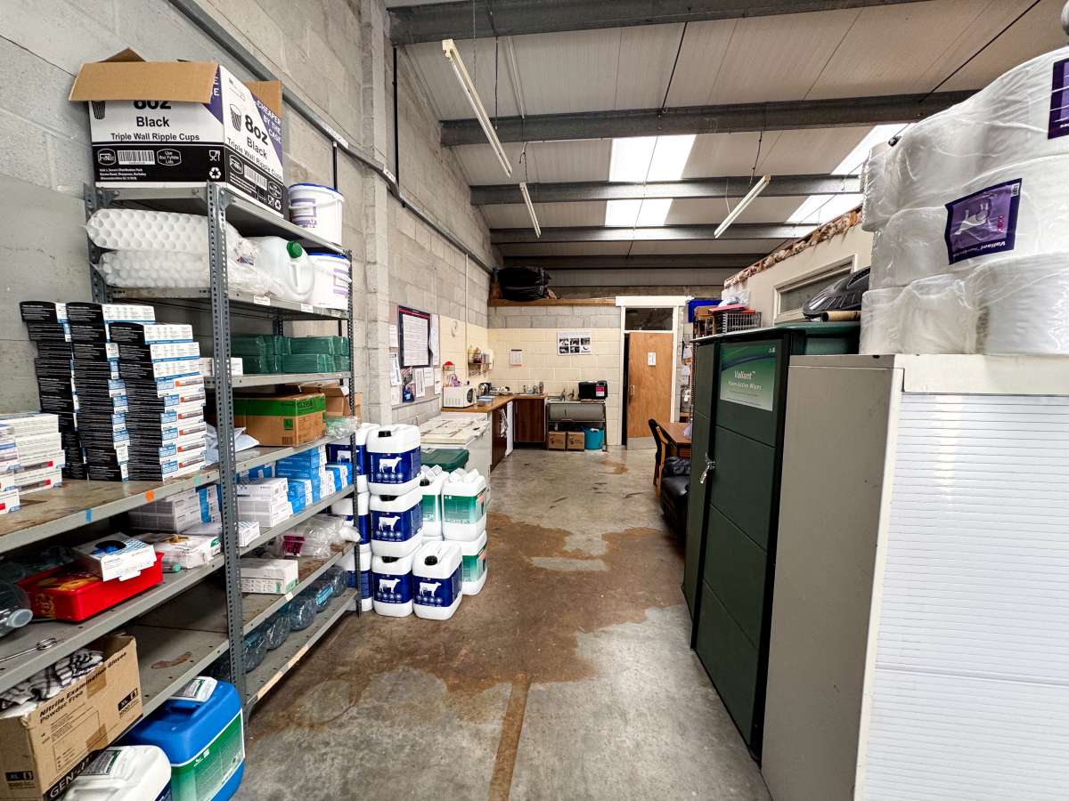 Industrial Unit in Bodmin - photo 4