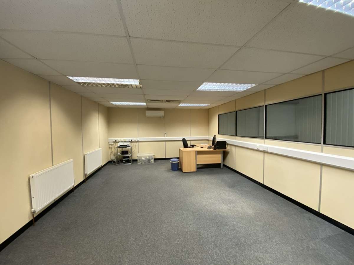 Industrial Unit in Tipton - photo 4