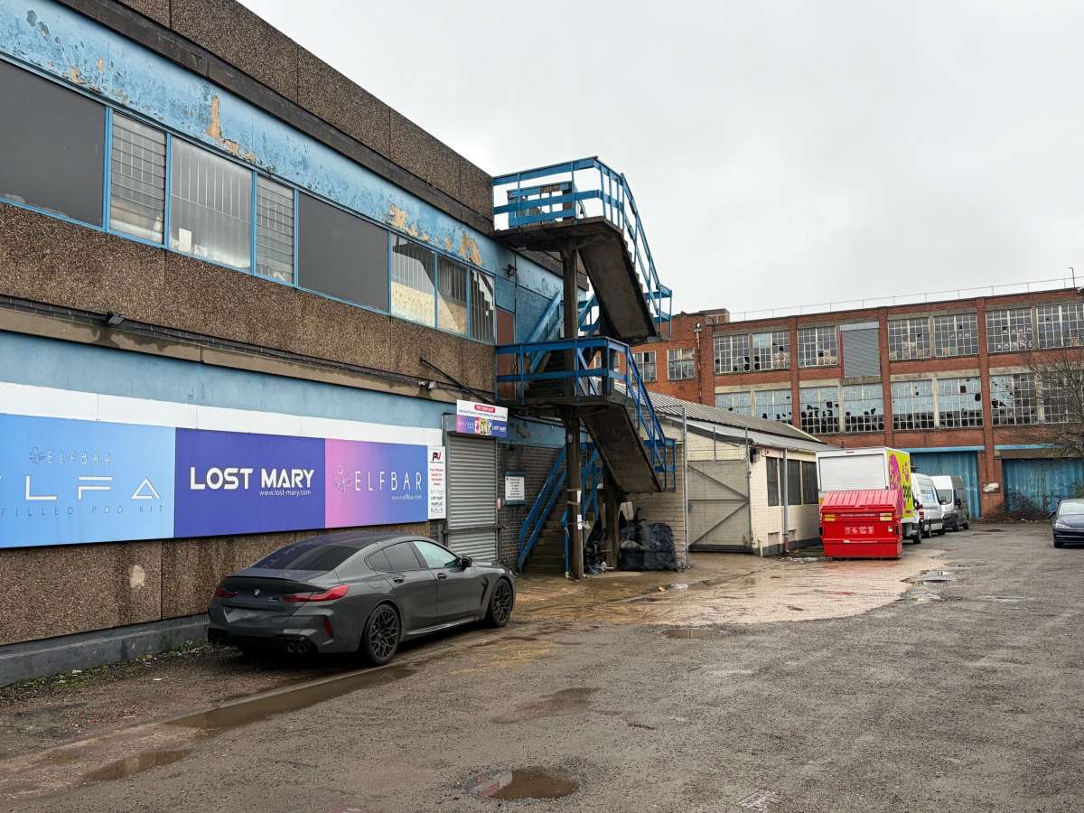 Industrial Unit in Leicester - photo 2