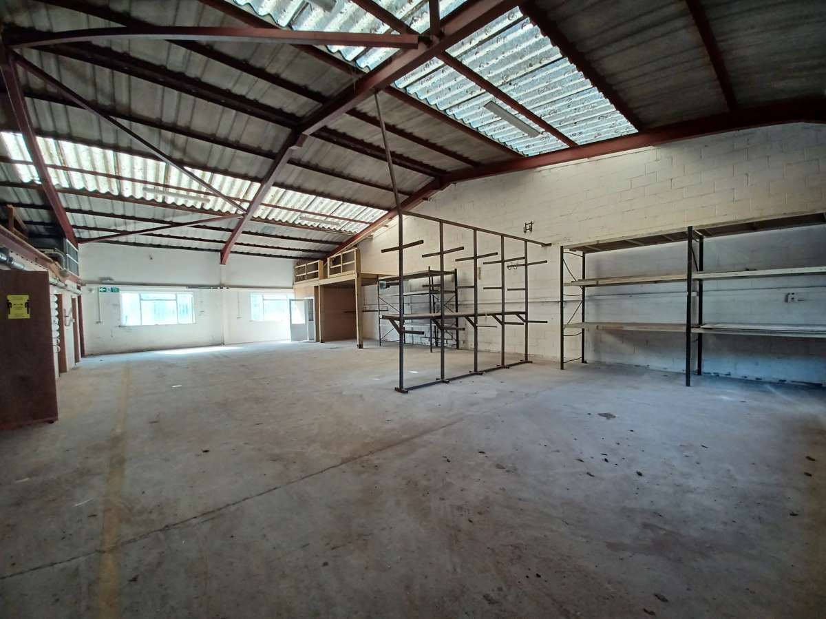 Industrial Unit in Lee Mill Industrial Estate - photo 2