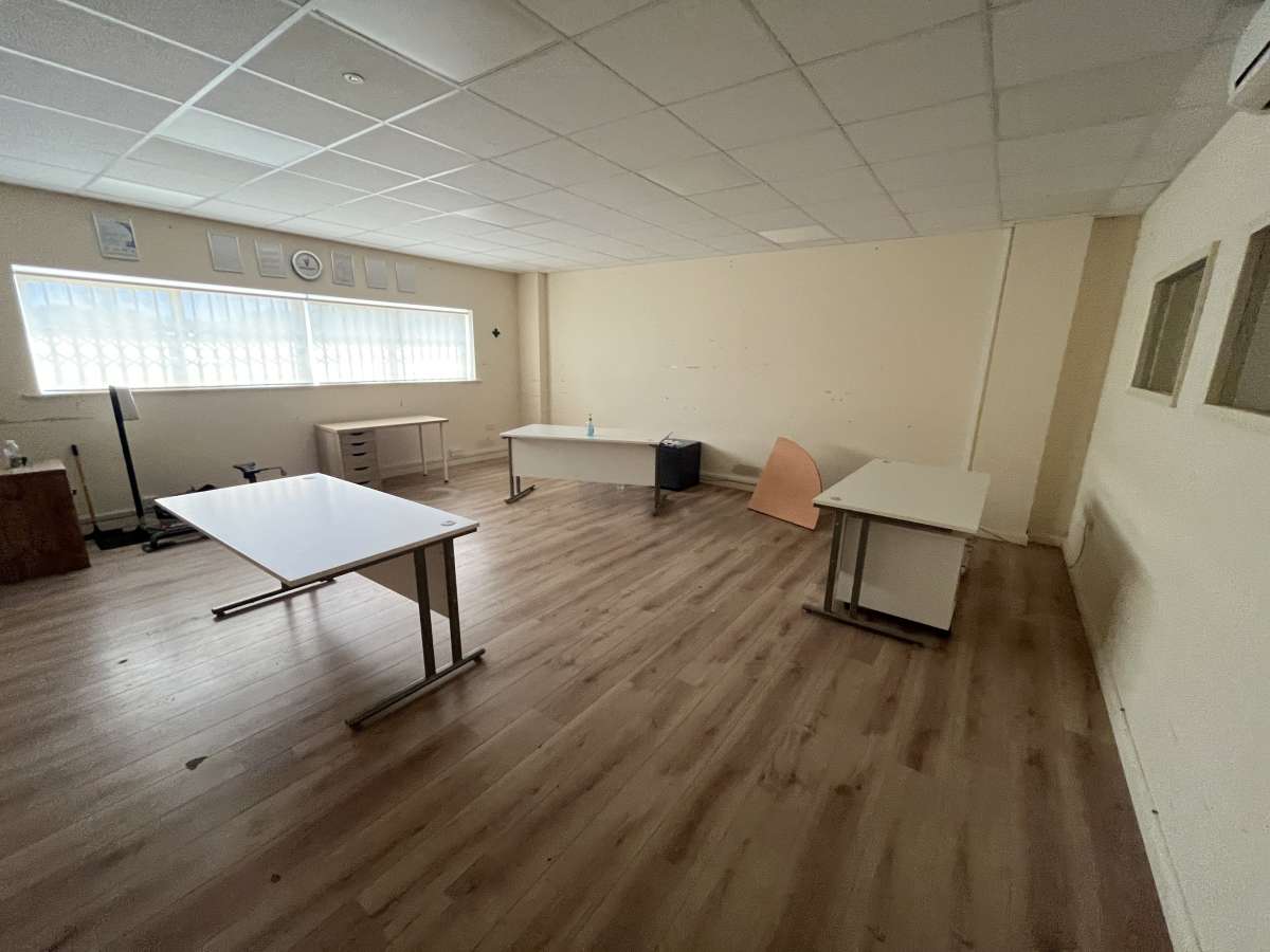 Industrial Unit in Ditchling - photo 4