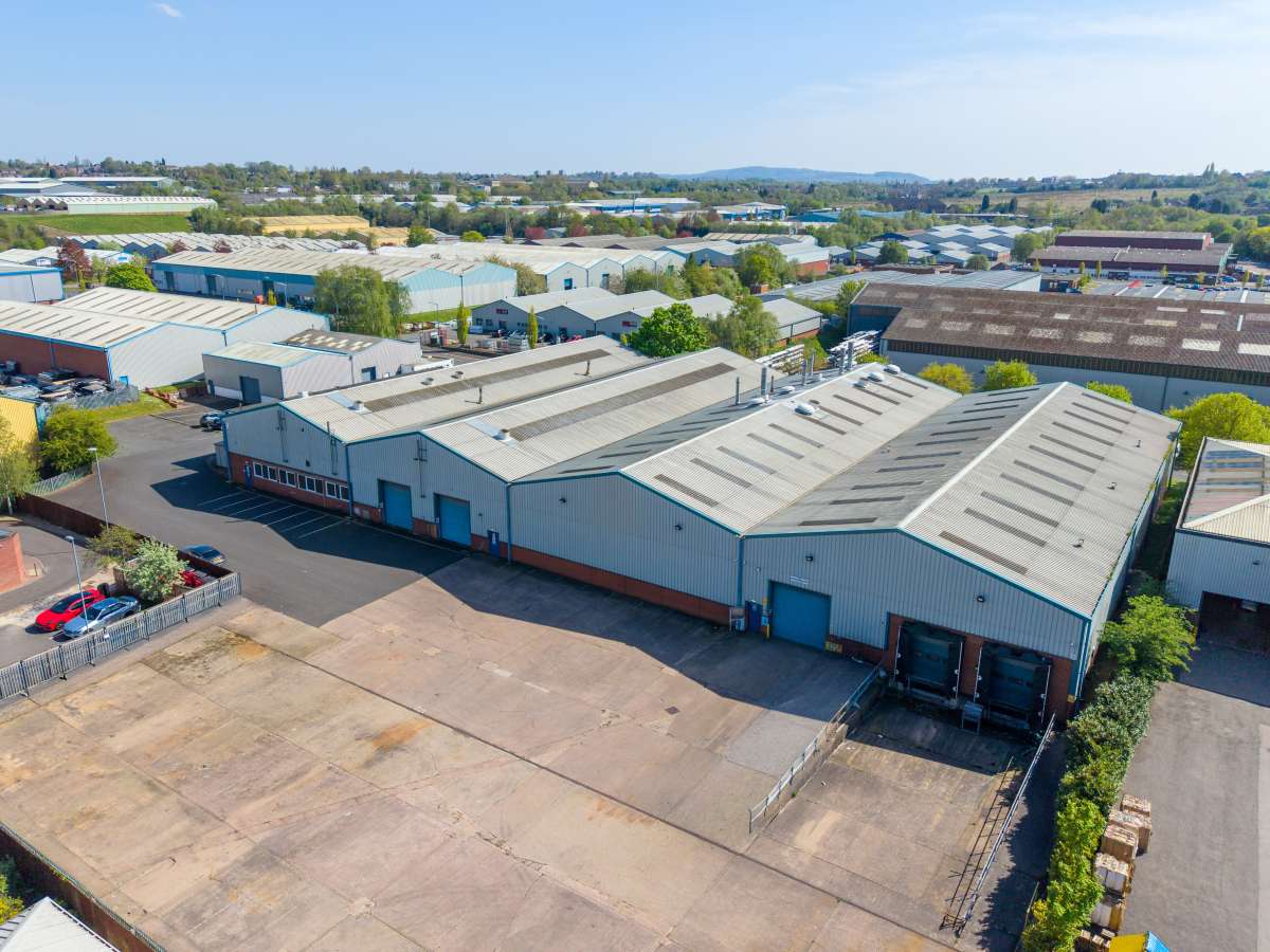 Industrial Unit in Kingswinford - photo 2