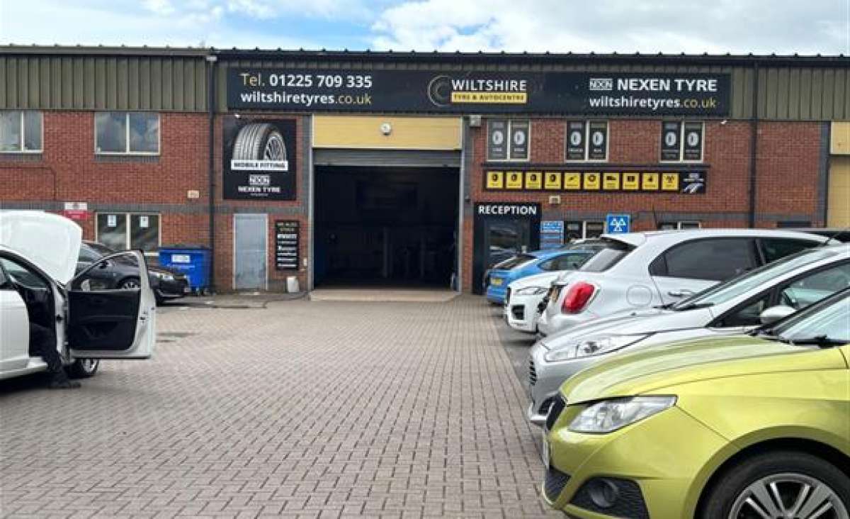 Industrial in Bowerhill
