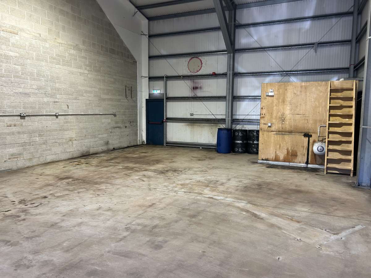 Industrial Unit in Callington - photo 2