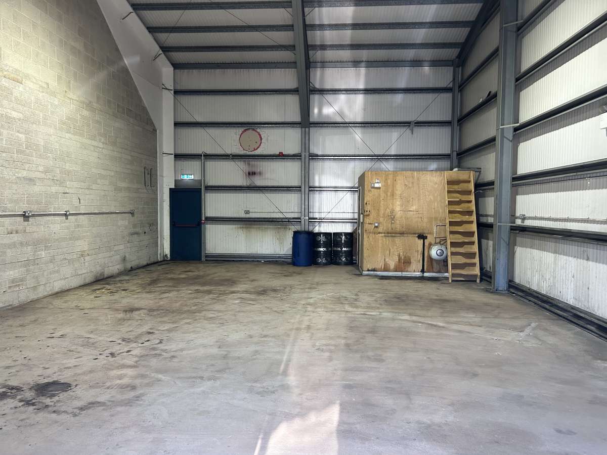 Industrial Unit in Callington - photo 4