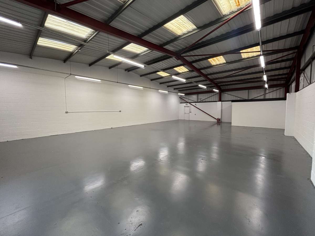 Industrial Unit in Hamilton - photo 2