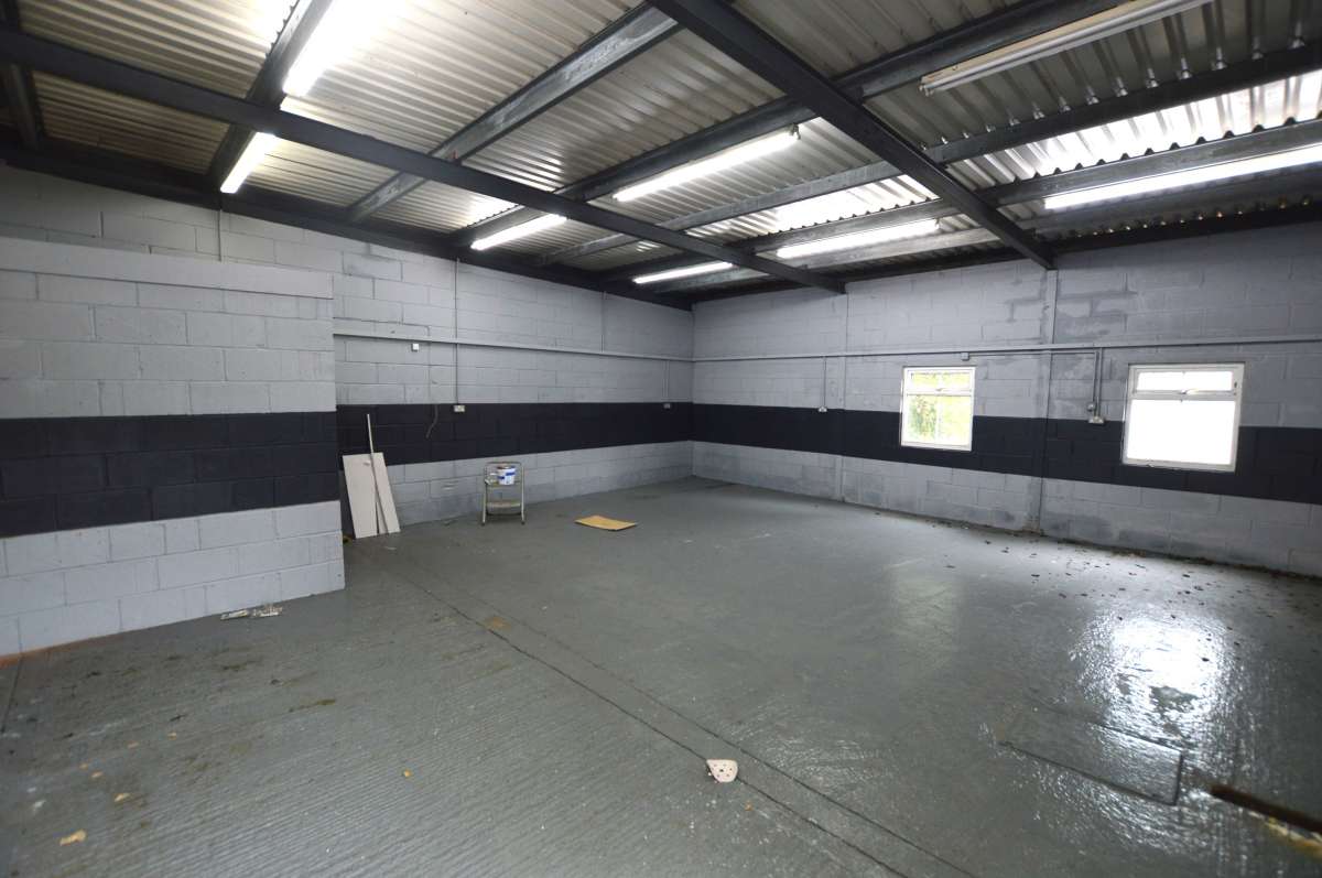 Industrial Unit in Braintree - photo 3
