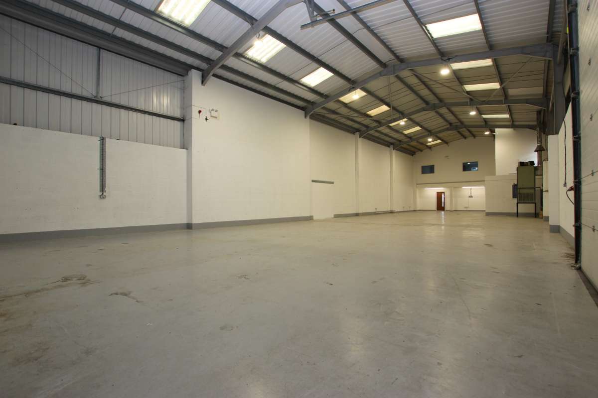 Industrial Unit in Lincoln - photo 3