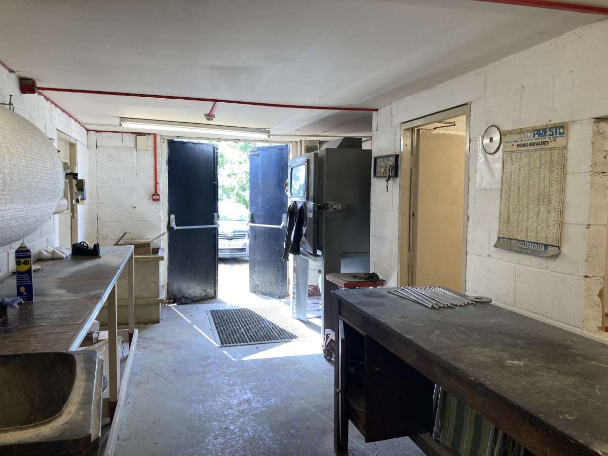 Industrial Unit in Sheffield - photo 4