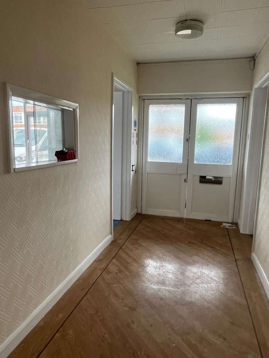 Industrial Unit in Hitchin - photo 4