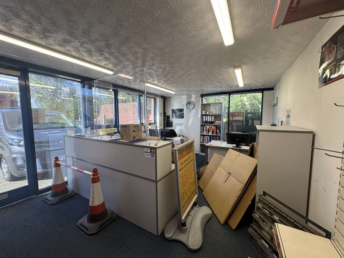 Industrial Unit in Peterborough - photo 4