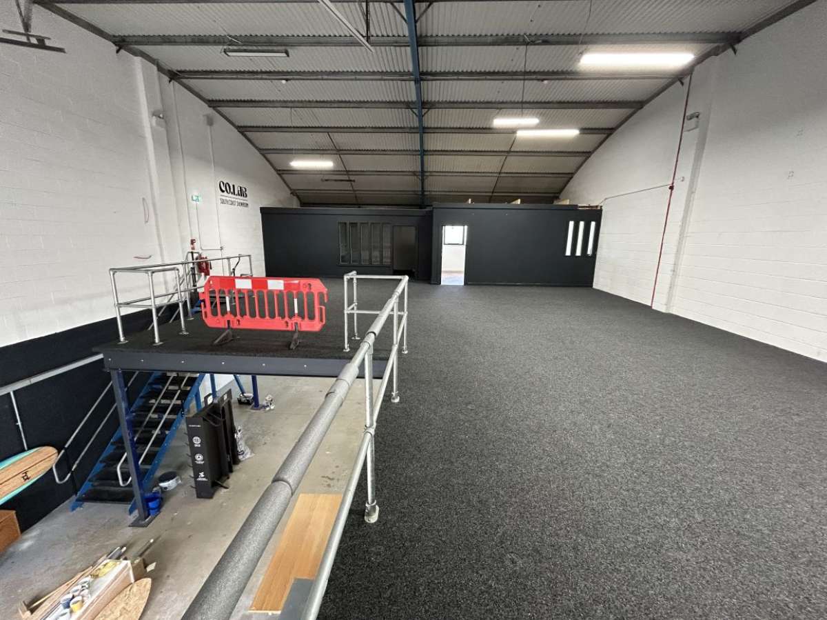 Industrial Unit in Plymouth - photo 4