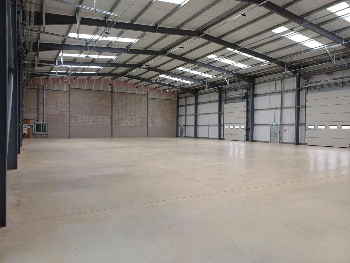 Industrial Unit in Market Harborough - photo 4