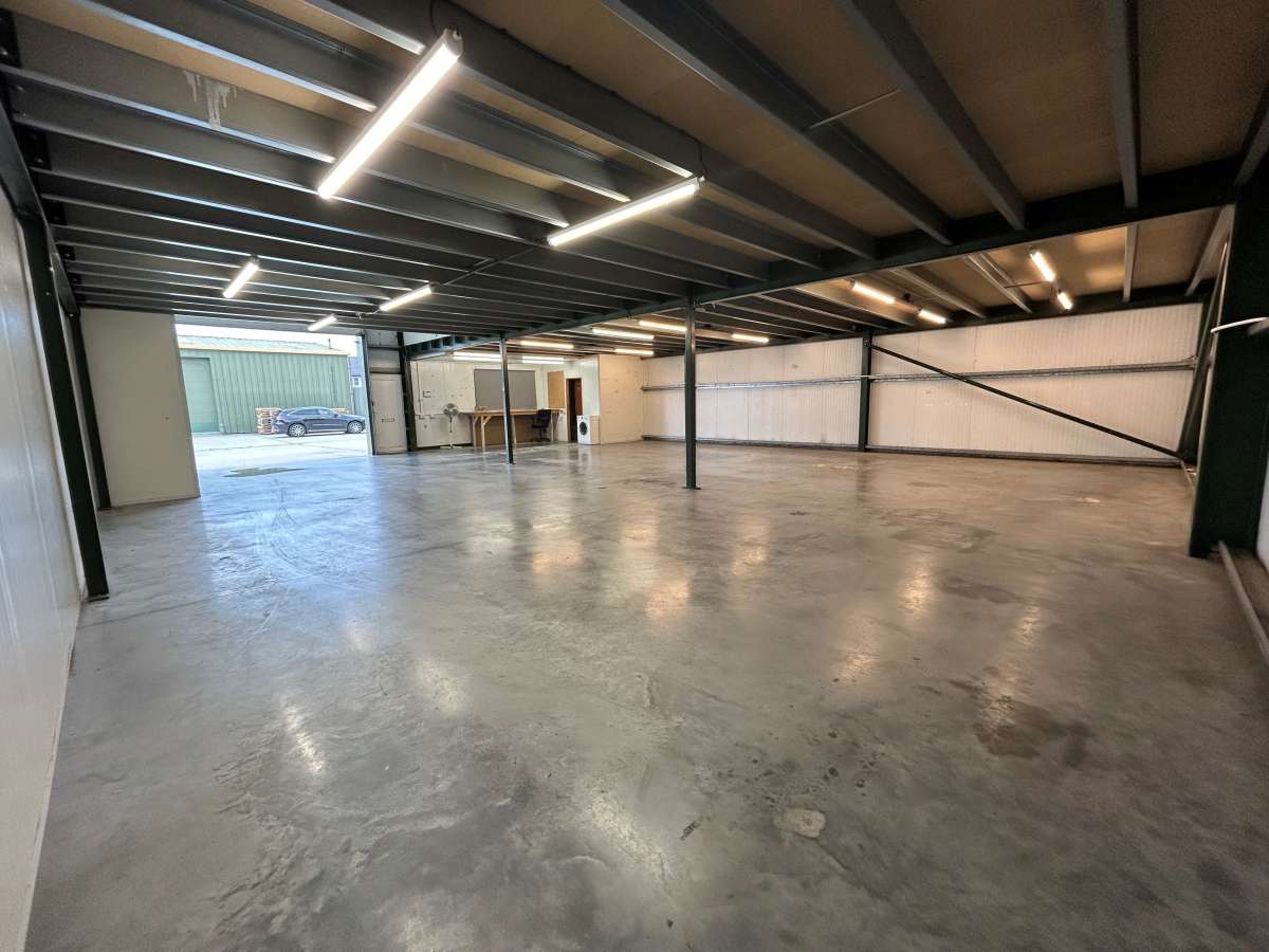 Industrial Unit in Great Leighs - photo 3