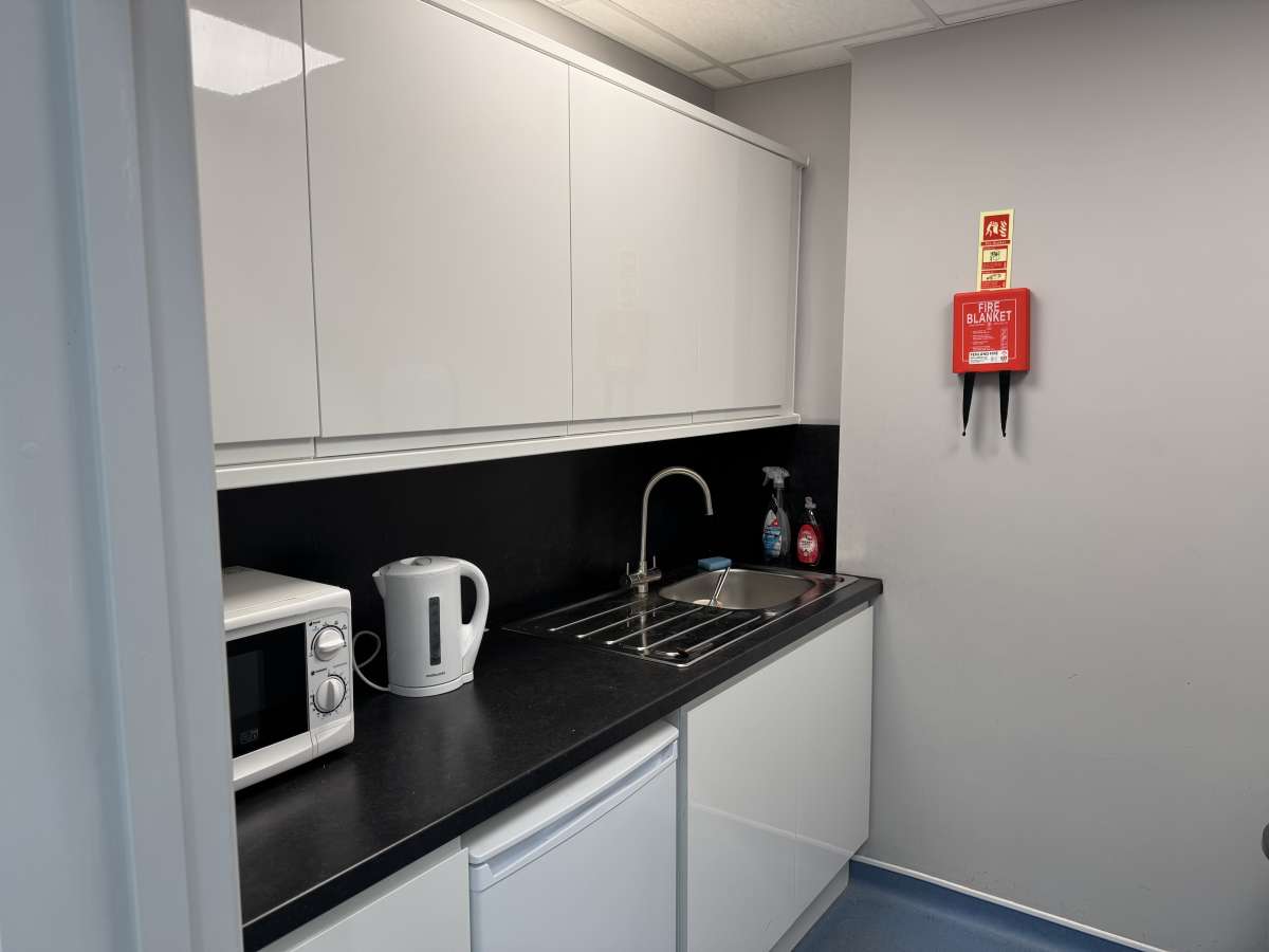 Industrial Unit in Peterborough - photo 3