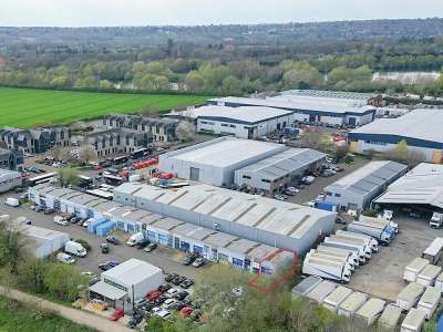 Industrial Unit in Thorpe - photo 2