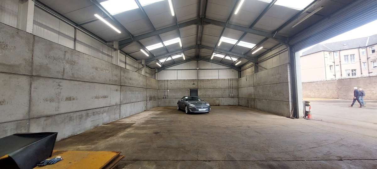 Industrial Unit in Dundee - photo 3