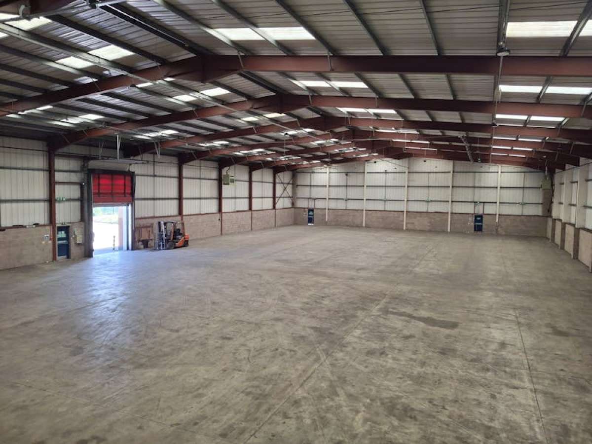 Industrial Unit in Tewkesbury - photo 4