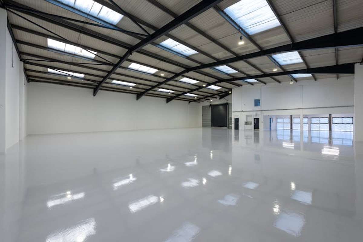 Industrial Unit in Sunbury-on-Thames - photo 4