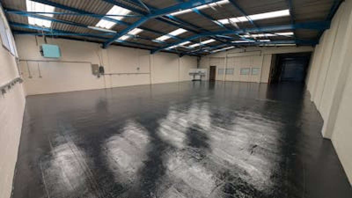 Industrial Unit in Southampton - photo 3