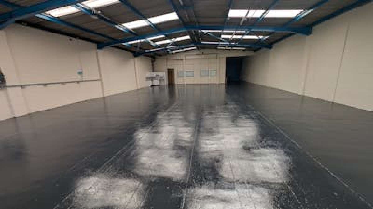 Industrial Unit in Southampton - photo 4
