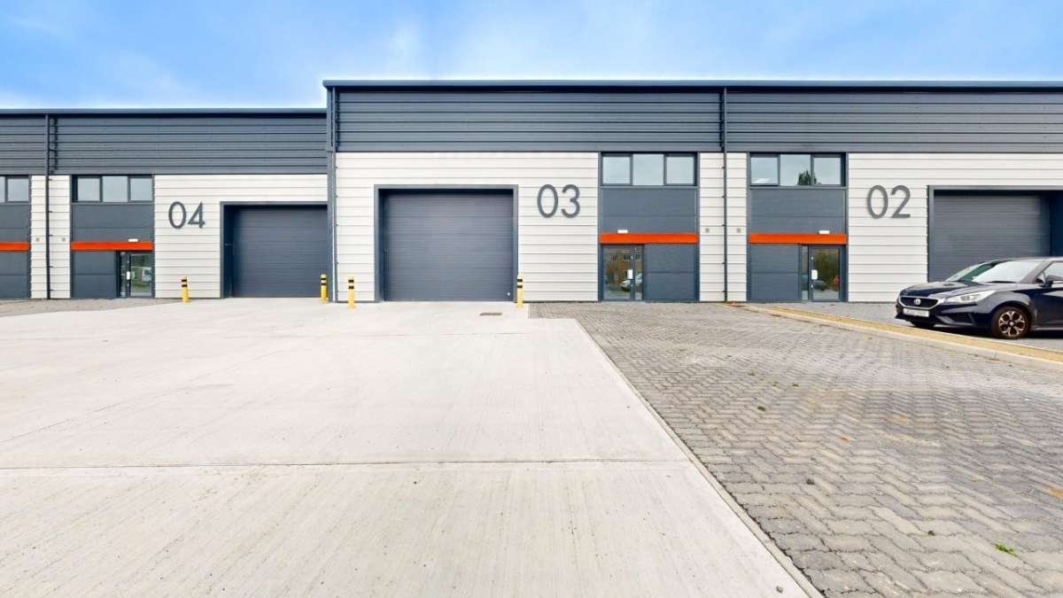 Industrial Unit in Colchester - photo 3