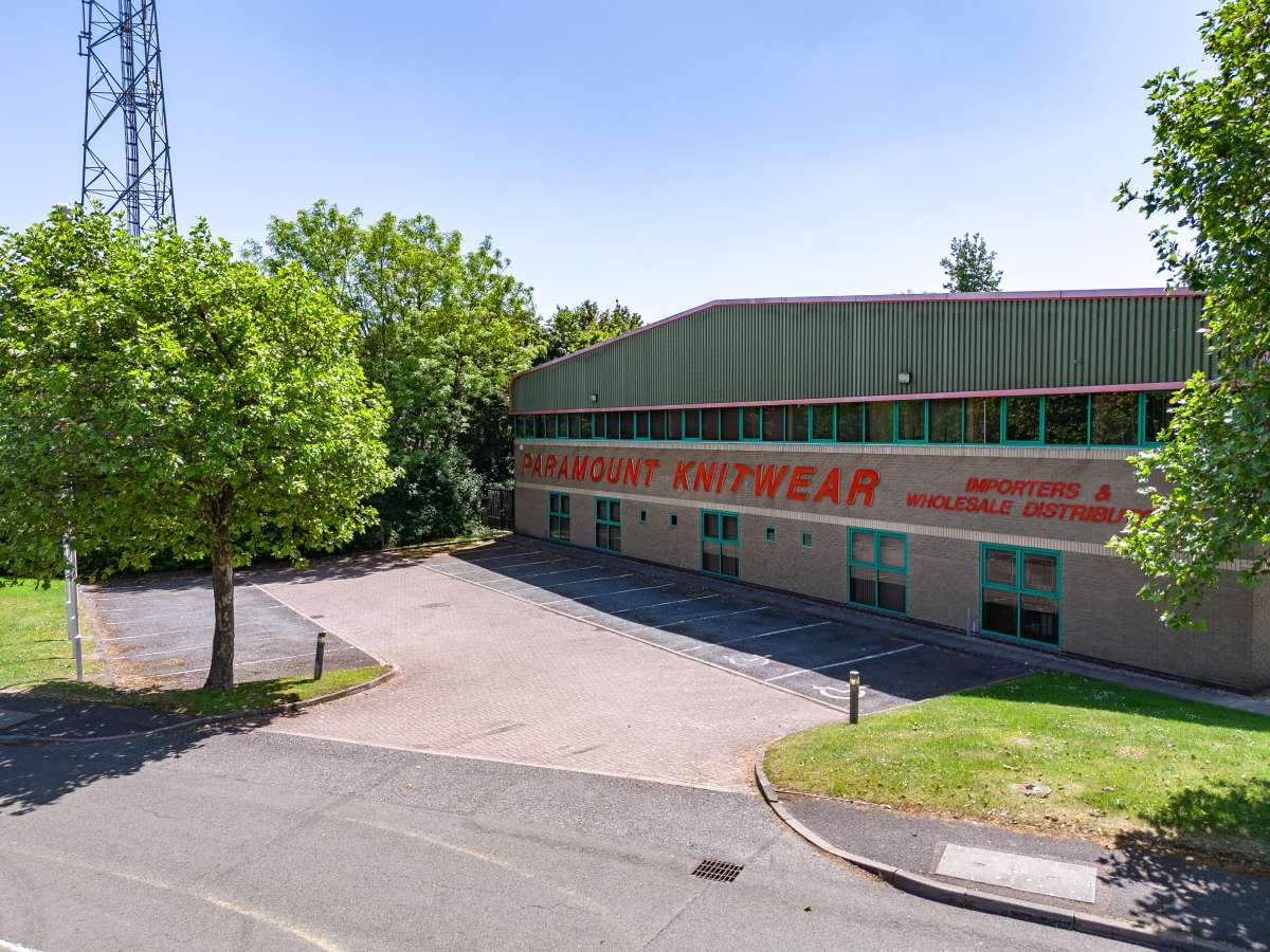 Industrial Unit in Meridian Business Park - photo 4