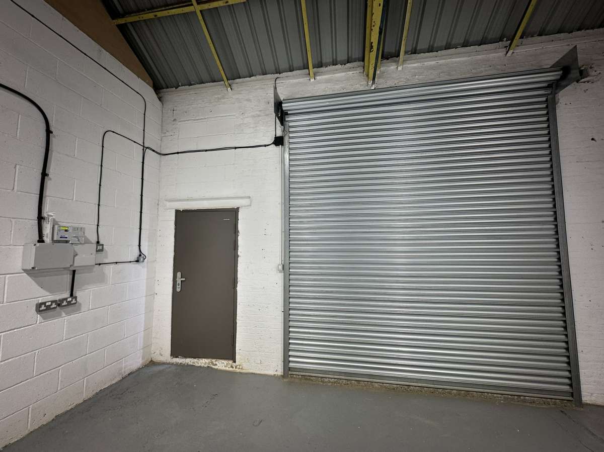 Industrial Unit in Eastbourne - photo 3