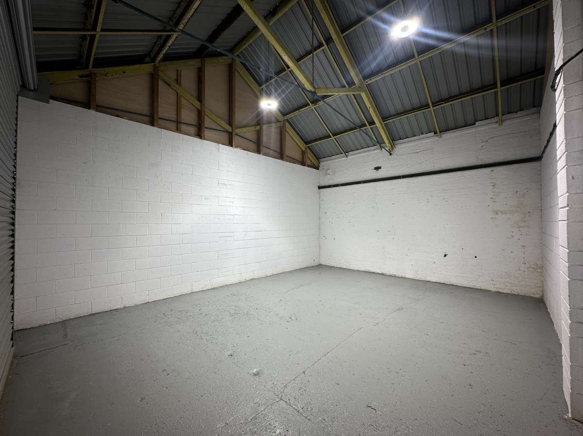 Industrial Unit in Eastbourne - photo 4
