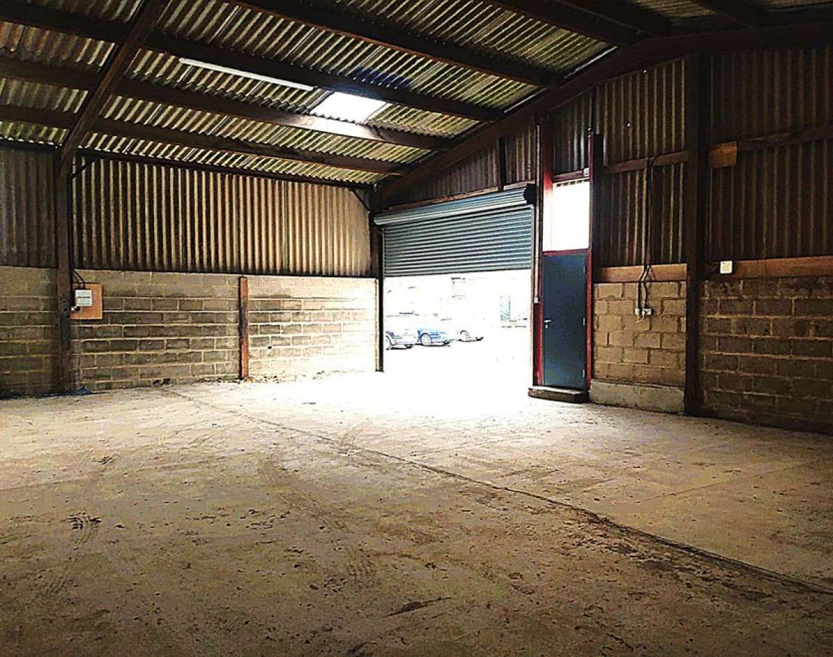 Industrial Unit in Westbury - photo 2