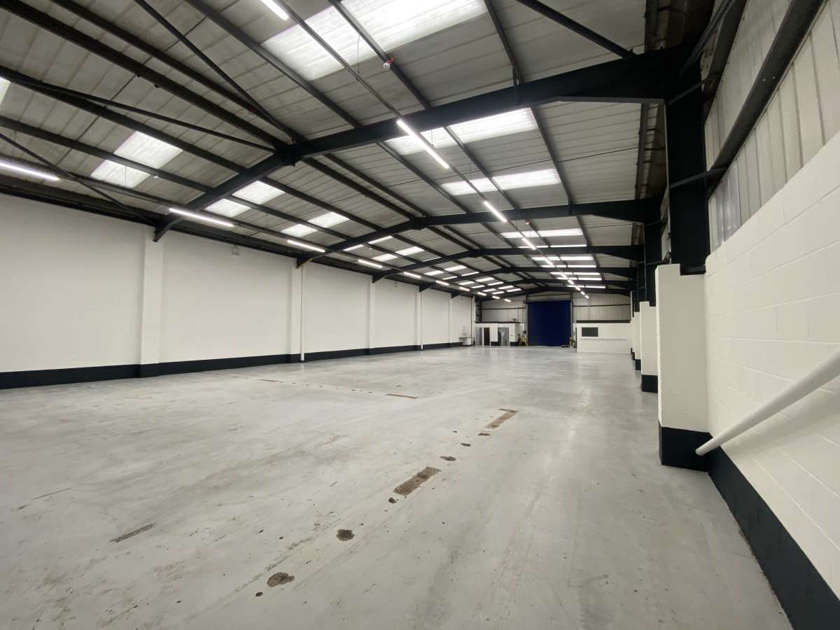 Industrial Unit in Wolverhampton - photo 4