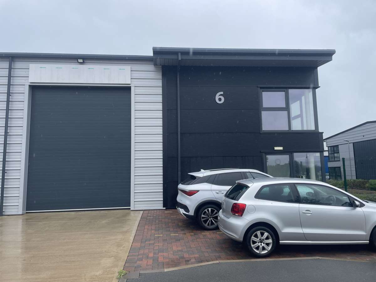Industrial in Yaxley