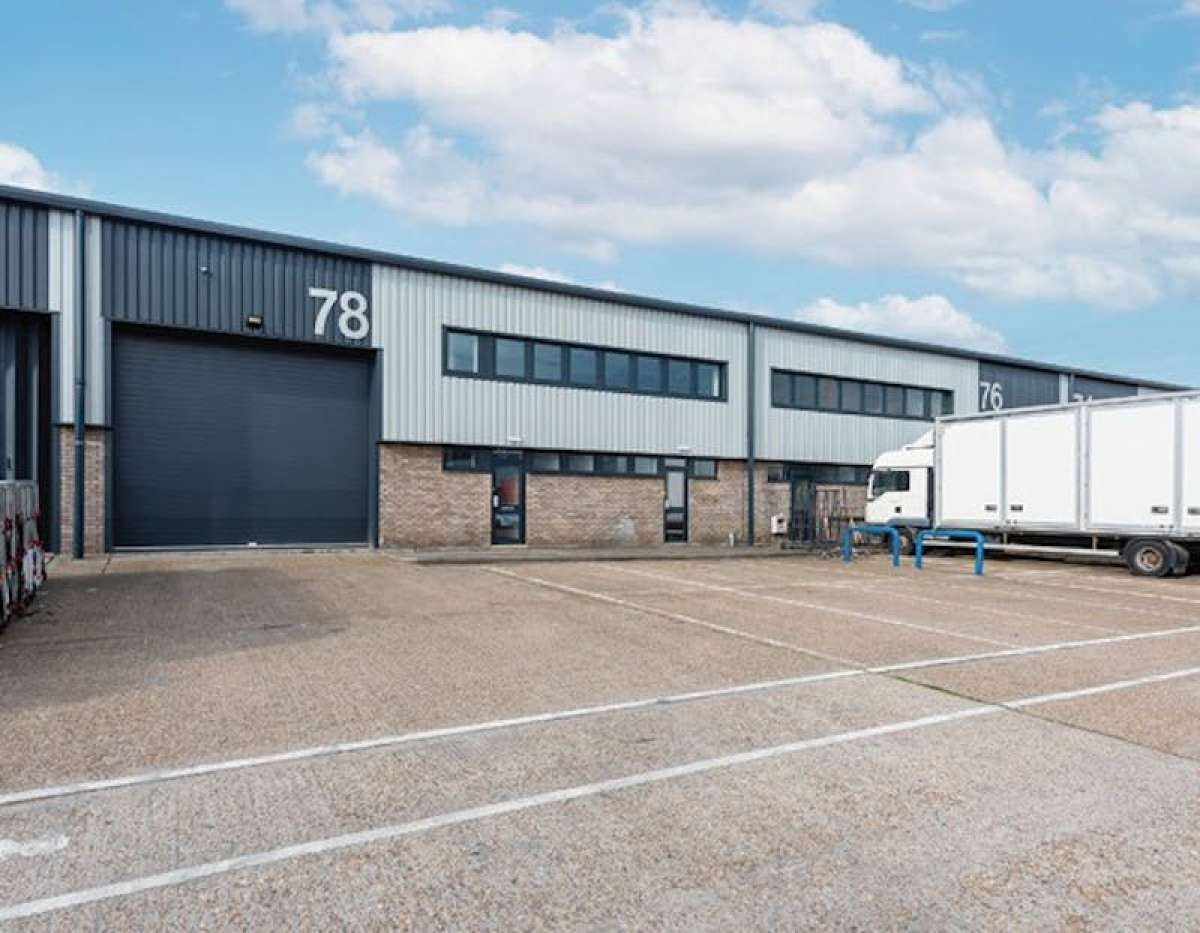 Industrial Unit in Beckton - photo 2