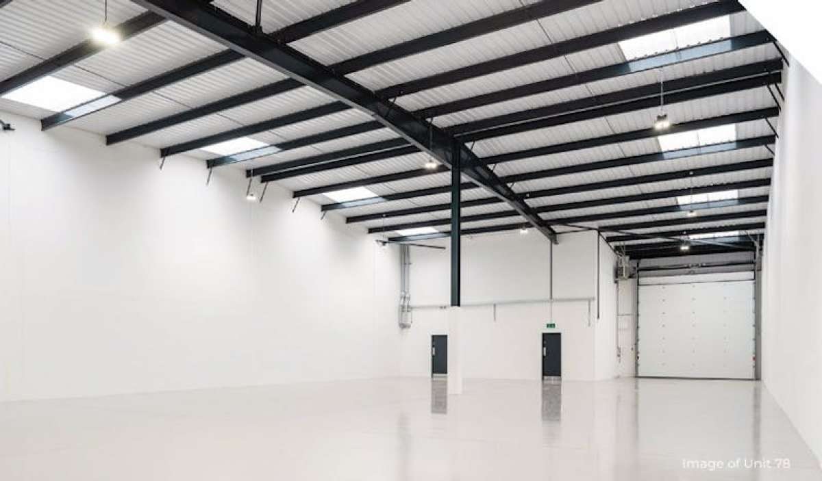 Industrial Unit in Beckton - photo 3