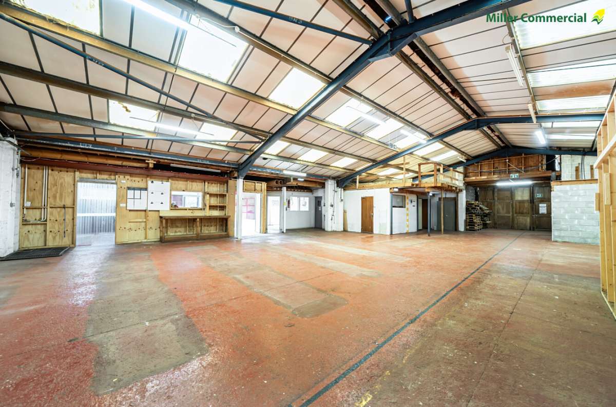 Industrial Unit in Helston - photo 3