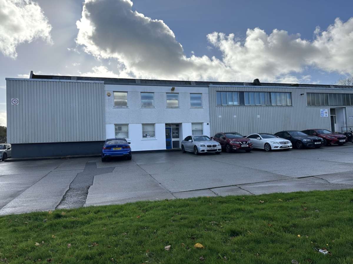 Industrial Unit in Falmouth - photo 3
