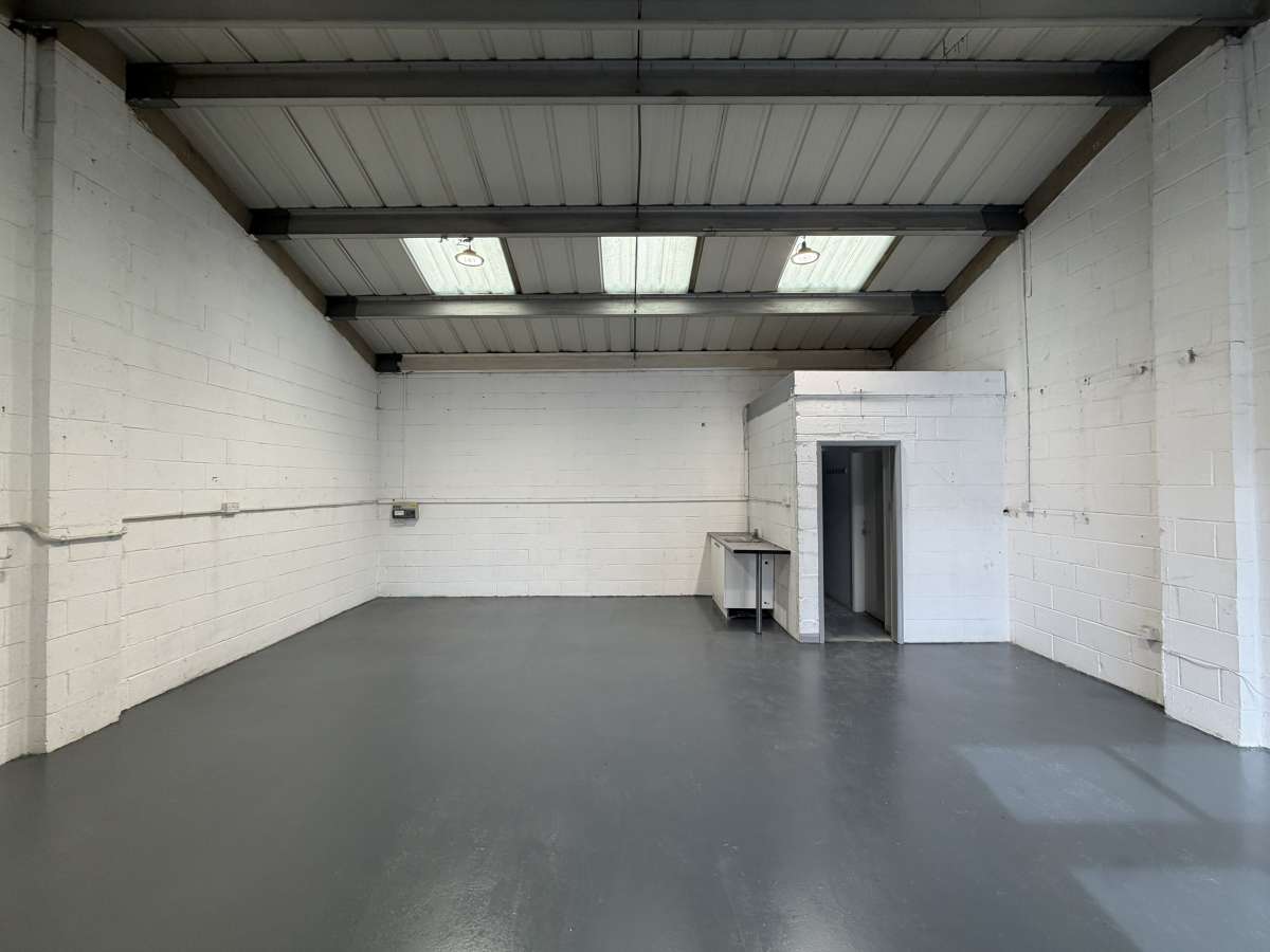 Industrial Unit in Lincoln - photo 4